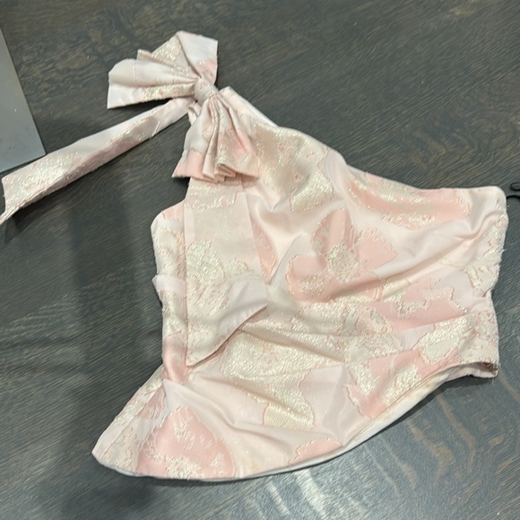 Pre-Owned Revolve NBD Regina Top in Nude Pink size Medium - Picture 3 of 10